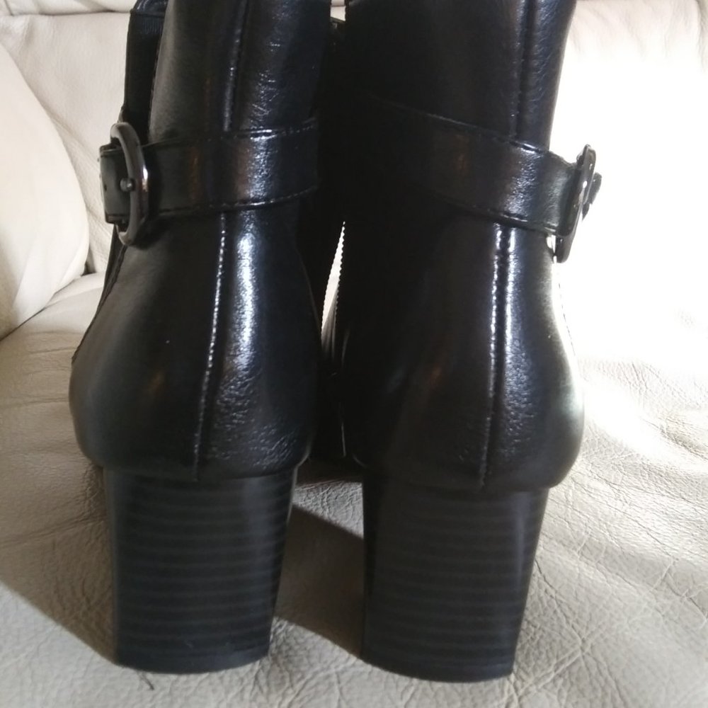 NICKELS BLACK BUCKLE BOOTS - SIZE 7M